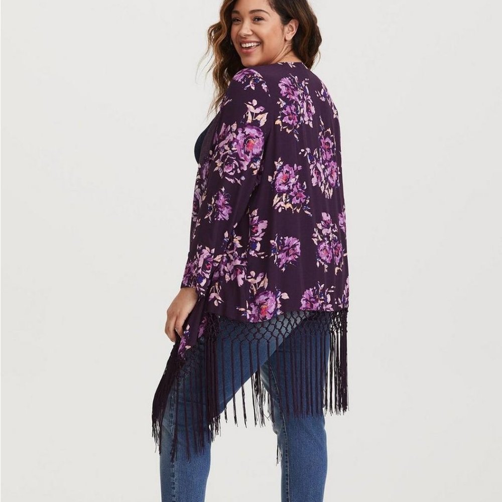 ❤️NWT VINTAGE TORRID FLORAL PRINT KIMONO FRINGE HEM SEMI-SHEER CREPE PLUS SIZE 1 - Picture 2 of 8